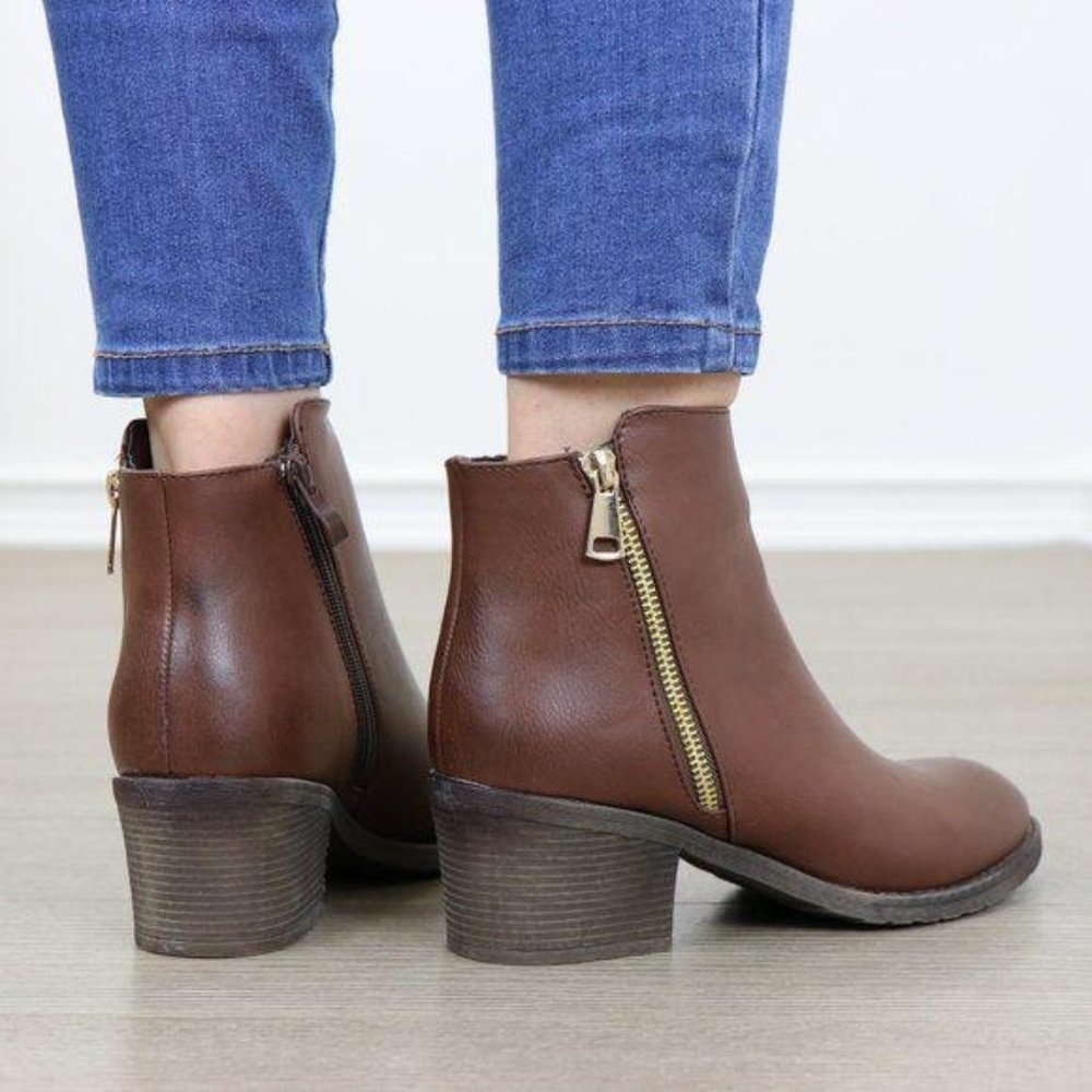 Brown Faux Leather Ankle Boots W/ Gold Zipper Block Heel - Picture 4 of 8